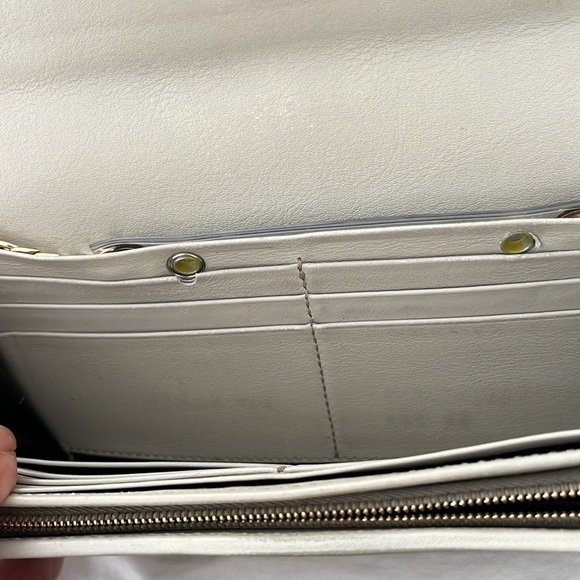 Gucci Beige and Gold Chain Wallet Automatic Gucci - Picture 12 of 14